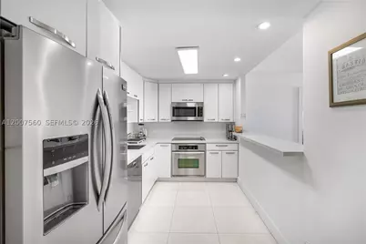 19370 Collins #1612, Sunny Isles Beach, FL 33160 - Photo 4
