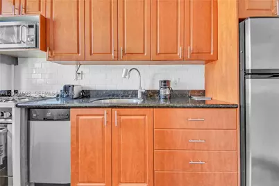 900 16th #201, Miami Beach, FL 33139 - Photo 12