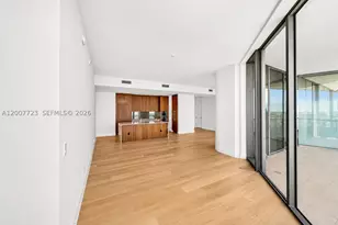 175 25, Miami, FL 33129 - Photo 22
