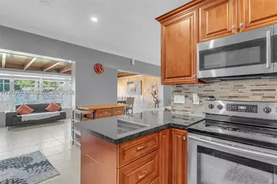 921 N 31st, Hollywood, FL 33021 - Photo 38