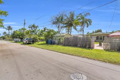921 N 31st, Hollywood, FL 33021 - Photo 22