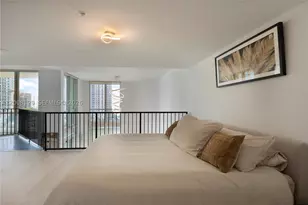 300 S Biscayne, Miami, FL 33131 - Photo 14