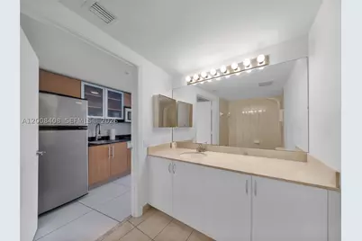 1750 N Bayshore #3308, Miami, FL 33132 - Photo 12