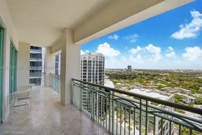 3400 SW 27th #2202, Miami, FL 33133 - Photo 18
