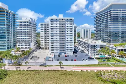 5825 Collins #2E, Miami Beach, FL 33140 - Photo 52