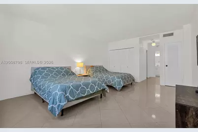 5825 Collins #2E, Miami Beach, FL 33140 - Photo 26