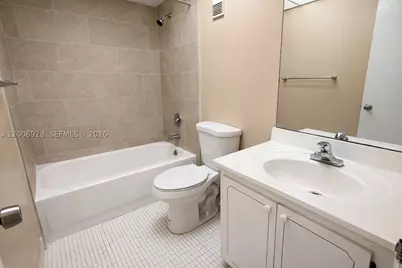 470 Executive Center #2D, West Palm Beach, FL 33401 - Photo 8