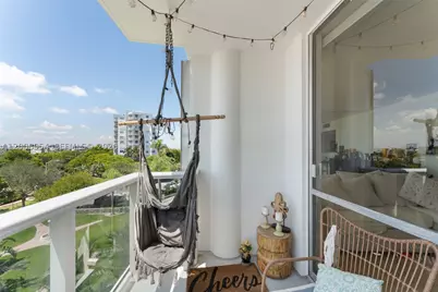 900 Bay #421, Miami Beach, FL 33141 - Photo 18