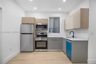 629 SW 10th #6, Miami, FL 33130 - Photo 2