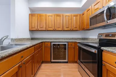 59 SE 3rd #59, Hallandale Beach, FL 33009 - Photo 8