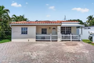 1171 NE 182nd, North Miami Beach, FL 33162 - Photo 1