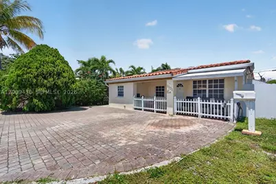 1171 NE 182nd, North Miami Beach, FL 33162 - Photo 4