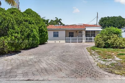 1171 NE 182nd, North Miami Beach, FL 33162 - Photo 2
