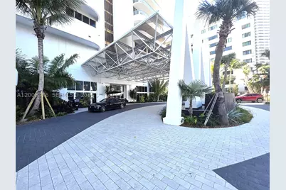 6365 Collins #4311, Miami Beach, FL 33141 - Photo 24