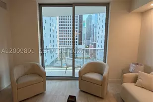 77 SE 5th, Miami, FL 33131 - Photo 4