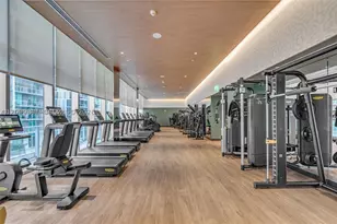 77 SE 5th, Miami, FL 33131 - Photo 12