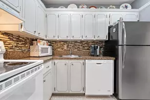 400 S Cypress, Pompano Beach, FL 33060 - Photo 12