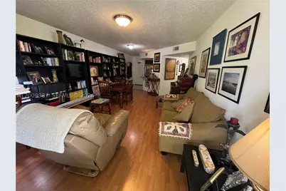 8225 Lake #404, Doral, FL 33166 - Photo 22