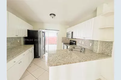 11051 W Okeechobee #101, Miami, FL 33018 - Photo 8