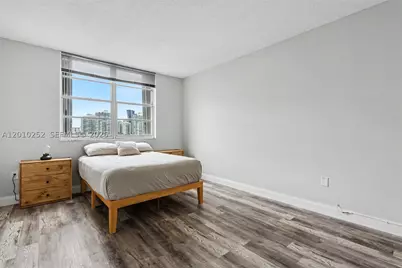 500 Bayview #727, Sunny Isles Beach, FL 33160 - Photo 28