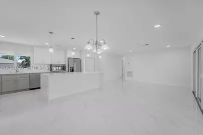 105 SE 45th, Cape Coral, FL 33904 - Photo 10