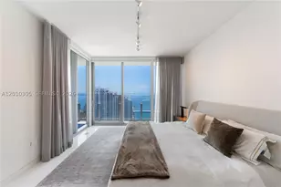 300 Biscayne Blvd, Miami, FL 33131 - Photo 30