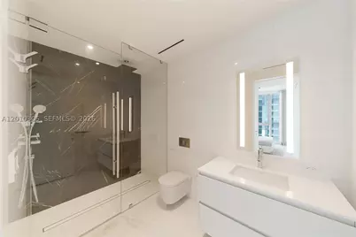 300 Biscayne Blvd #3503C, Miami, FL 33131 - Photo 46