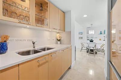 6801 Collins #1215, Miami Beach, FL 33141 - Photo 16