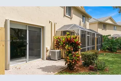 2132 Bahia, Weston, FL 33327 - Photo 26