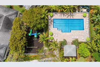 2132 Bahia, Weston, FL 33327 - Photo 32