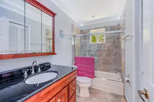 1065 Weeping Willow, Hollywood, FL 33019 - Photo 10