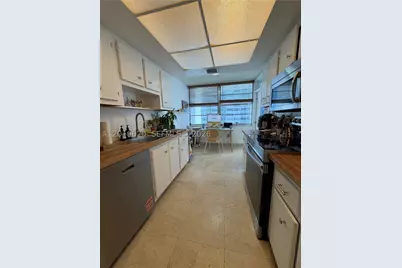 18061 Biscayne #601, Aventura, FL 33160 - Photo 12