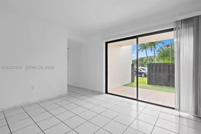 9431 Fontainebleau #112, Miami, FL 33172 - Photo 22