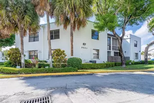9431 Fontainebleau, Miami, FL 33172 - Photo 42