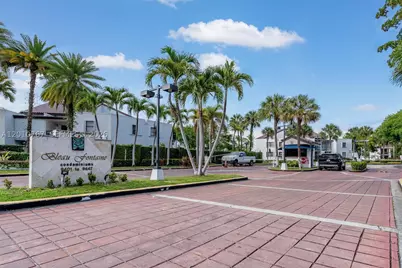 9431 Fontainebleau #112, Miami, FL 33172 - Photo 2