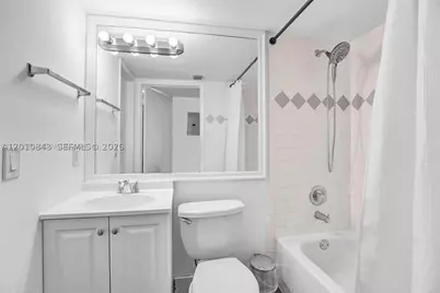 126 SW 17th #601, Miami, FL 33129 - Photo 14