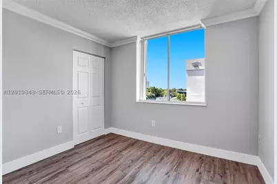 126 SW 17th #601, Miami, FL 33129 - Photo 8
