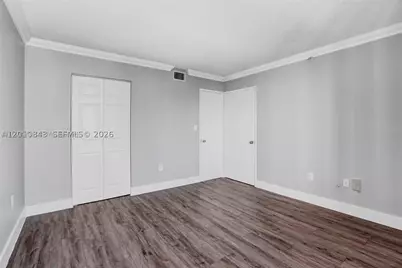 126 SW 17th #601, Miami, FL 33129 - Photo 12
