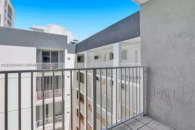 126 SW 17th #601, Miami, FL 33129 - Photo 16