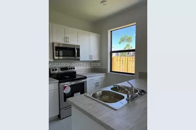 13102 SW 232nd #13102, Miami, FL 33032 - Photo 4
