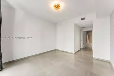 68 SE 6th #2304, Miami, FL 33131 - Photo 10