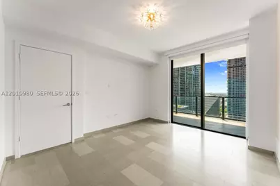 68 SE 6th #2304, Miami, FL 33131 - Photo 4