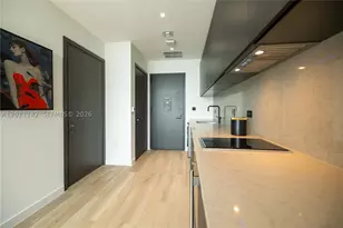 20 NE 11th, Miami, FL 33132 - Photo 6
