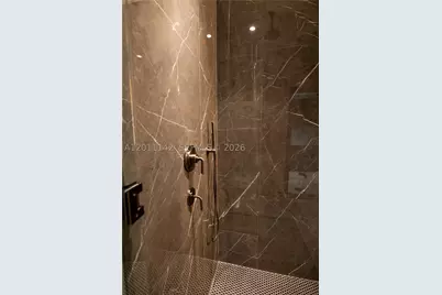 20 NE 11th #5306, Miami, FL 33132 - Photo 10