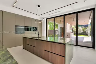 135 SW 29th, Miami, FL 33129 - Photo 12