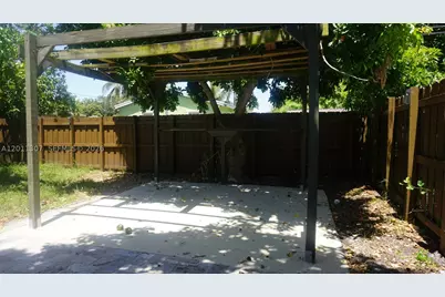 335 NW 187th, Miami Gardens, FL 33169 - Photo 32