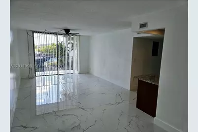 9682 Fontainebleau #207, Miami, FL 33172 - Photo 8