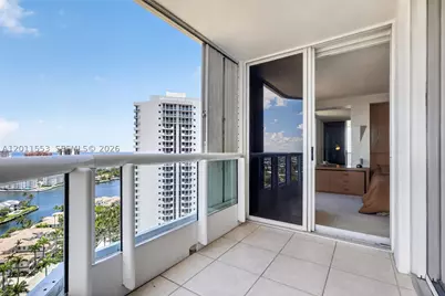 21205 Yacht Club #2409, Aventura, FL 33180 - Photo 36