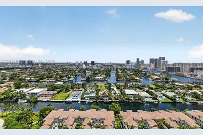 21205 Yacht Club #2409, Aventura, FL 33180 - Photo 32