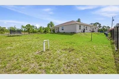 1211 Eclat St E, Lehigh Acres, FL 33974 - Photo 28